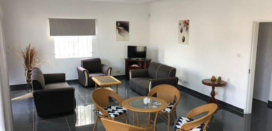 En vente – Maison divisée en 2 appartements indépendants, proche plage à Pereybere