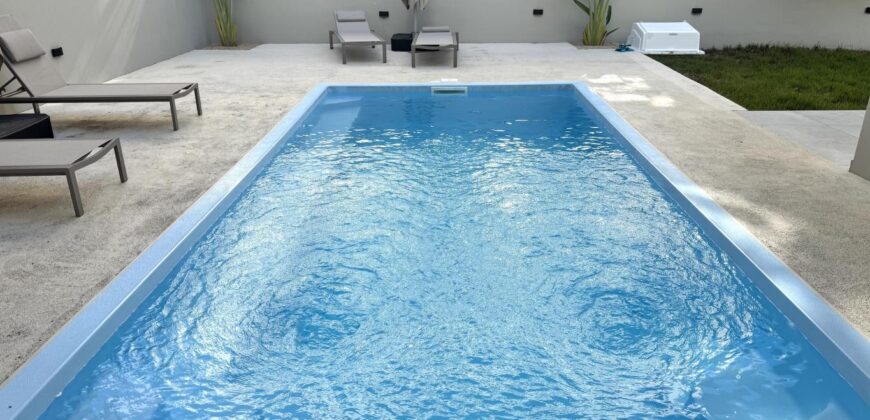 À louer un appartement de standing avec piscine commune à 2 mins de la plage à Flic en Flac
