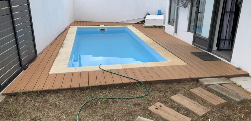 Location d’un appartement avec piscine commune proche de la plage à Flic en Flac