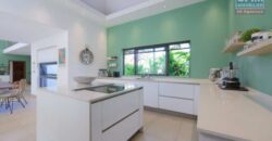 À vendre – Superbe villa avec piscine sur un terrain de 1 129 m² à Grand Baie, La Salette