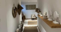 En vente un élégant appartement de 194m2 en rez-de-jardin accessible aux étrangers à Mont Choisy