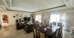 À vendre – Spacieuse villa familiale de 480 m² avec piscine et appartement indépendant à Albion