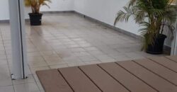 À vendre élégante villa neuve de 165m2 avec piscine et rooftop au cœur de Grand Baie