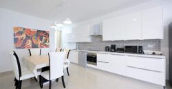 Location d’un charmant appartement rénové dans une résidence sécurisée avec piscine commune à Pereybère