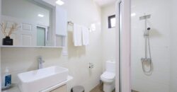 Location d’un charmant appartement rénové dans une résidence sécurisée avec piscine commune à Pereybère
