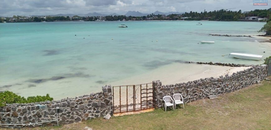 À louer charmante villa pieds dans l’eau à Pointe aux Canonniers