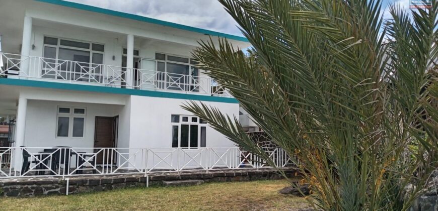 À louer charmante villa pieds dans l’eau à Pointe aux Canonniers