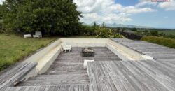 À vendre une magnifique villa de 379m2 avec piscine sur un terrain de 1560m2 à Mont Piton