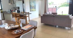 Location d’une agréable villa récente avec plunge pool dans un quartier résidentiel à Albion Maurice