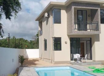 En vente villas neuves modernes avec piscine privée dans un cadre paisible à Grand Gaube