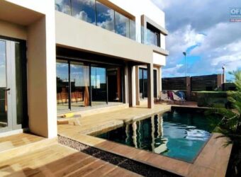 Location d’une magnifique villa contemporaine avec piscine à Flic-en-Flac