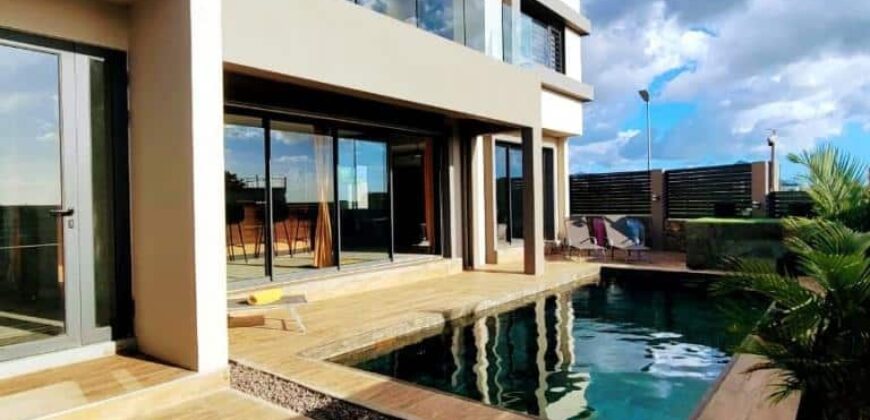 Location d’une magnifique villa contemporaine avec piscine à Flic-en-Flac