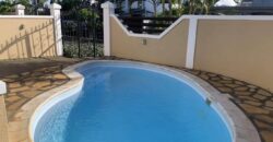 Location d’une belle villa sur deux niveaux avec piscine privée dans un secteur calme à Flic en Flac Maurice