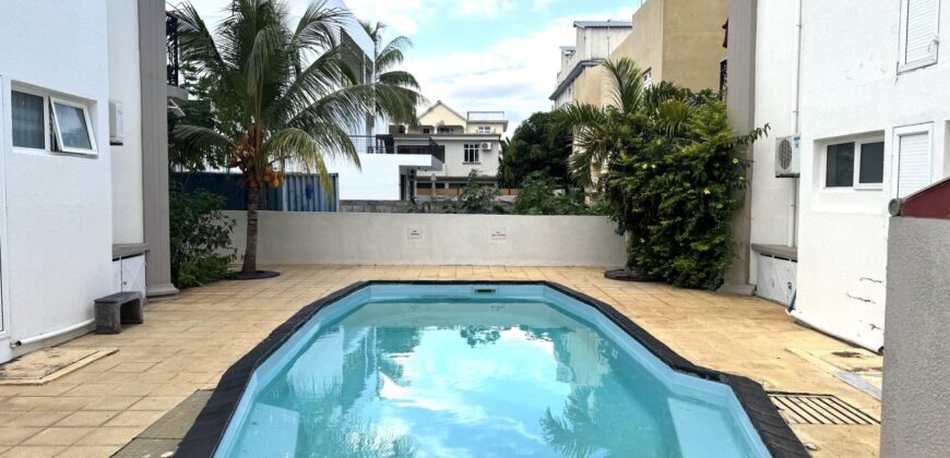 Location d’un magnifique appartement avec piscine commune à 200m de la plage à Flic en Flac Maurice