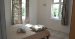 À vendre une grande villa de 200m2 située dans un quartier résidentiel proche de la plage et des commerces à Flic en Flac Maurice