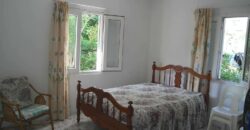 À vendre une grande villa de 200m2 située dans un quartier résidentiel proche de la plage et des commerces à Flic en Flac Maurice