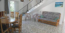 À vendre une grande villa de 200m2 située dans un quartier résidentiel proche de la plage et des commerces à Flic en Flac Maurice