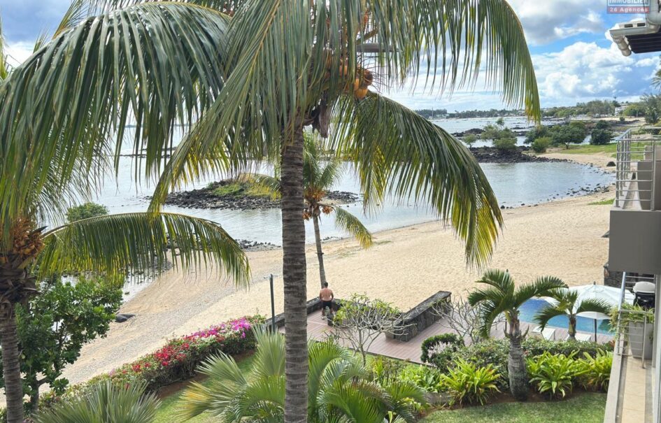 À louer un ravissant appartement pieds dans l’eau avec vue mer exceptionnelle à Pointe aux Biches Maurice