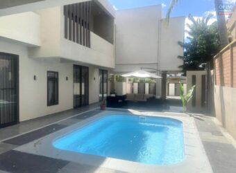 À louer un lumineux appartement avec piscine situé dans un quartier paisible à Flic en Flac Maurice