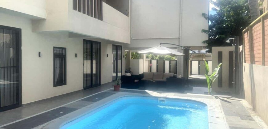 Location d’un charmant appartement avec piscine dans un quartier calme à Flic en Flac Maurice