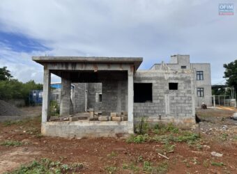 À vendre une maison à terminer sur un terrain de 68 toises à Pointe aux Sables Maurice