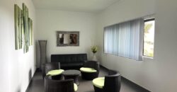 À vendre un lumineux appartement meublé en résidence de standing avec piscine à Flic en Flac Maurice