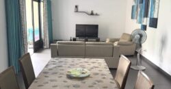 À vendre un lumineux appartement meublé en résidence de standing avec piscine à Flic en Flac Maurice
