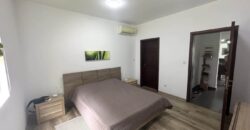 À vendre un lumineux appartement meublé en résidence de standing avec piscine à Flic en Flac Maurice
