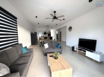 À vendre une villa moderne de 320m2 avec piscine dans quartier recherché de Flic en Flac Maurice