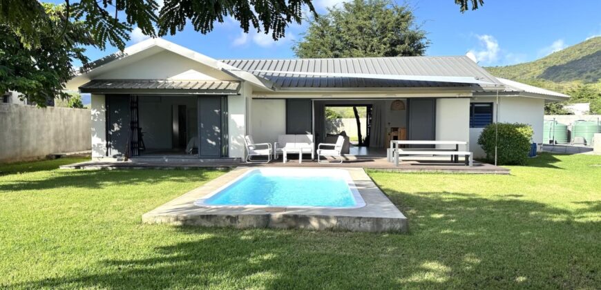 Location d’une villa moderne avec piscine et terrasse à Tamarin Maurice