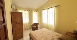 À louer – Appartement spacieux avec garage et vue mer dans une villa au calme à Flic en Flac Maurice