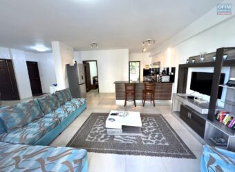 En vente un magnifique appartement meublé de 110 m² dans une résidence sécurisée avec piscine commune à Flic en Flac Maurice