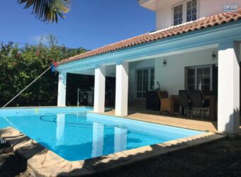 À louer une charmante villa familiale avec piscine et aperçu mer à Melville Maurice