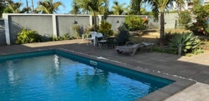 À louer un appartement moderne avec piscine et jardin à Grand Baie Maurice – Chemin Vingt Pieds