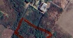 À vendre un grand terrain résidentiel de 44 perches dans un secteur recherché de Calodyne Maurice