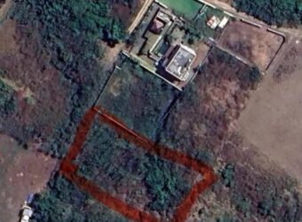 À vendre un grand terrain résidentiel de 44 perches dans un secteur recherché de Calodyne Maurice