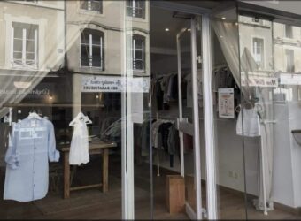 À vendre un fonds de commerce franchisé situé sur la Route Royale à Trou aux Biches Maurice