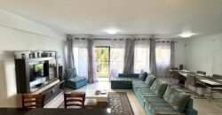 Accessible aux étrangers: En vente un charmant appartement meublé de 110 m² avec piscine situé au cœur de Flic en Flac Maurice