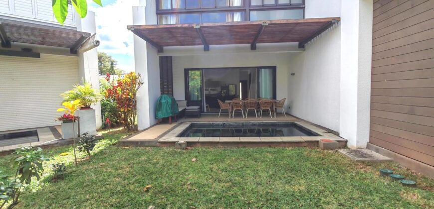À vendre duplex d’exception avec piscine privée situé à Rivière Noire Maurice