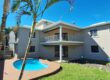 À louer un spacieux appartement non meublé de 130 m² avec piscine et jardin à Calodyne Maurice