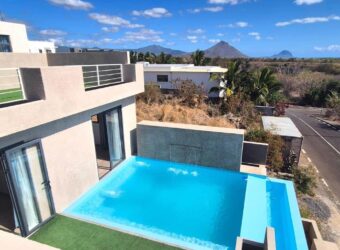 Location d’une magnifique villa récente avec piscine privée et vue mer à Flic-en-Flac Maurice