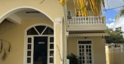 Location d’une charmante villa dans une résidence sécurisée avec piscine à Péreybère Maurice
