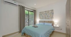 En vente cette élégante villa contemporaine T4 meublée de 140 m2 située à Grand Baie île Maurice