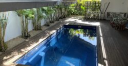 Location d’une ravissante villa contemporaine de 300m2 dans le prestigieux domaine de Bois Chandelle à Grand Baie Maurice