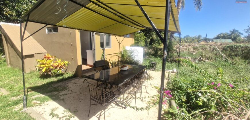 À vendre une villa de 60m2 sur une parcelle de 434m2 dans le secteur paisible de Rivière Noire Maurice
