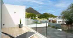 Location d’une magnifique villa en duplex avec piscine privée à Rivière-Noire Maurice