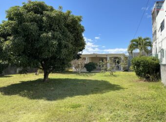 En vente une spacieuse maison de plain-pied avec terrain constructible à Cap Malheureux Maurice