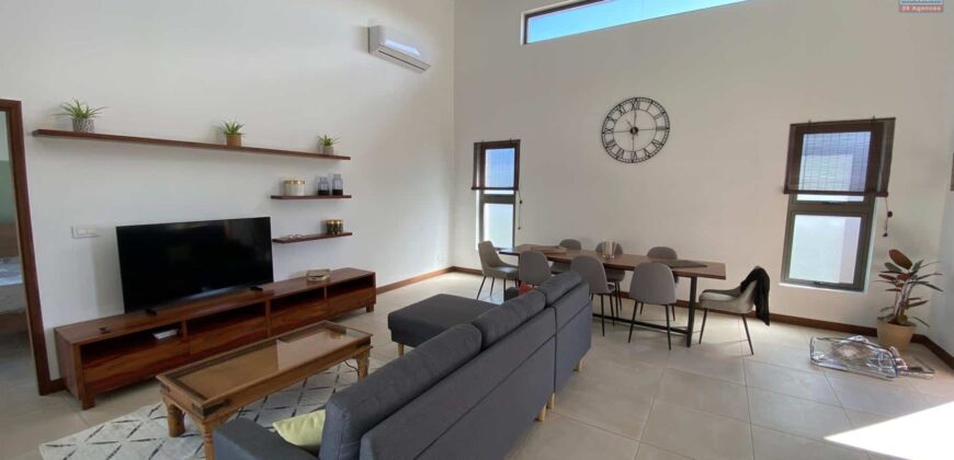En vente une ravissante villa contemporaine de 206m2 sur un terrain de 497m2 avec piscine privée à Grand Baie Maurice