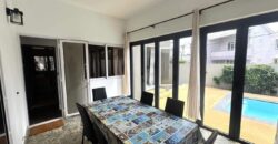 Location d’une villa moderne neuve et moderne avec piscine dans un environnement paisible à Flic en Flac Maurice