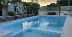 À louer un lumineux appartement dans une résidence avec piscine au centre de Grandbaie Maurice